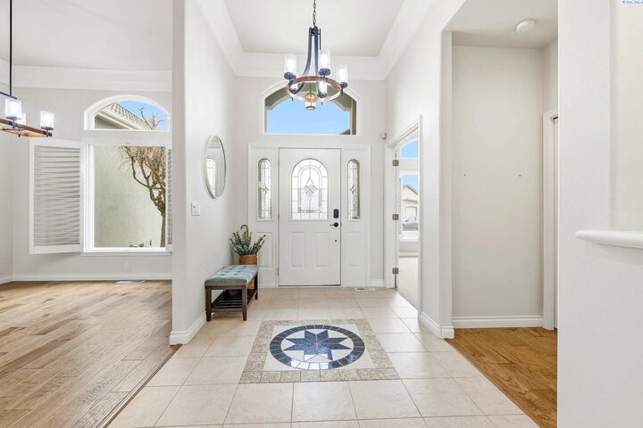 Property Photo:  1231 Cameo Drive  WA 99353 