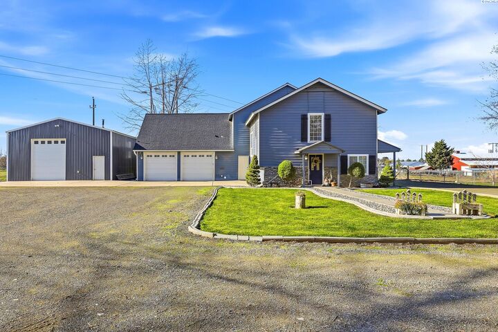 Property Photo:  90 White Dr  WA 99323 