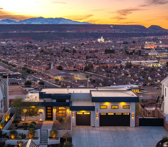 Property Photo: 998 S Willow Breeze Ln UT 84790