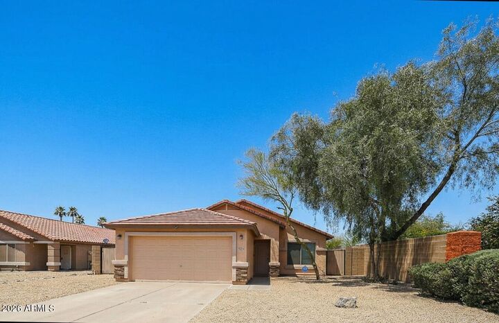 Property Photo:  924 W 10th Avenue  AZ 85120 