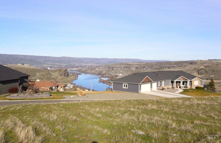 Property Photo:  1783 Marshall Ct  WA 99403 