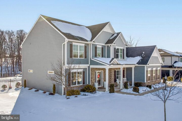 Property Photo:  5043 Royal Avenue  PA 17112 