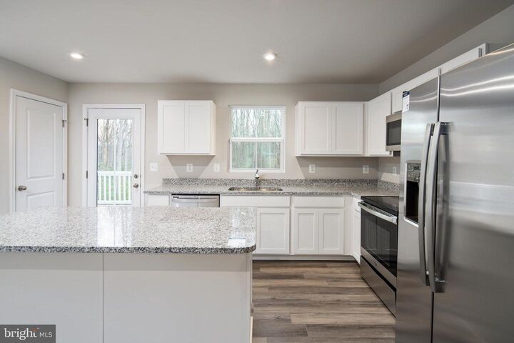 Property Photo:  1800 Glenmere Road  VA 22554 