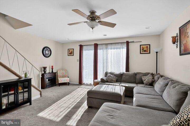 Property Photo: 816 Susquehanna Road PA 19111