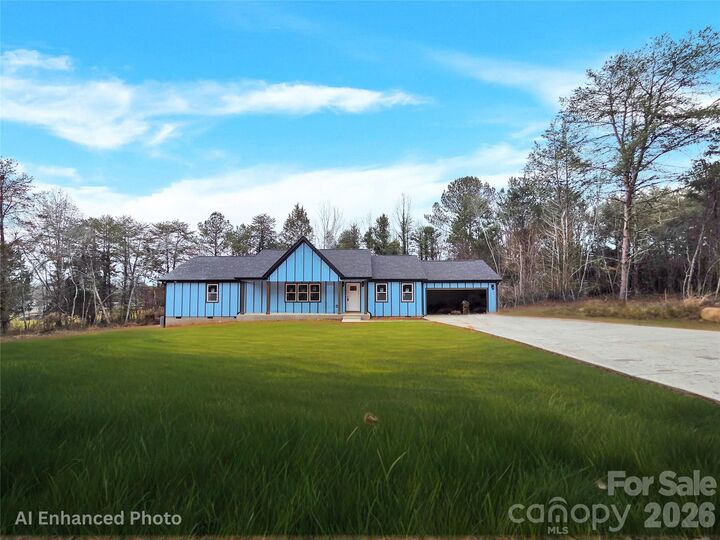 Property Photo:  2021 Dogwood Trail  NC 28150 