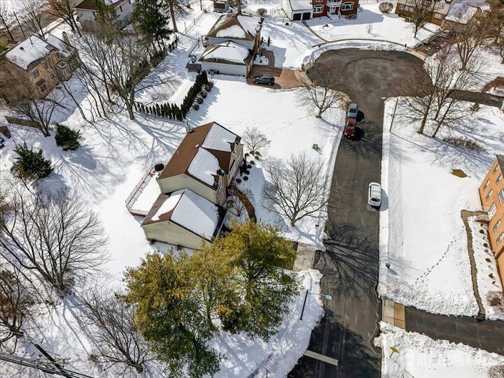 Property Photo:  1 Joshua Court  NJ 08824 