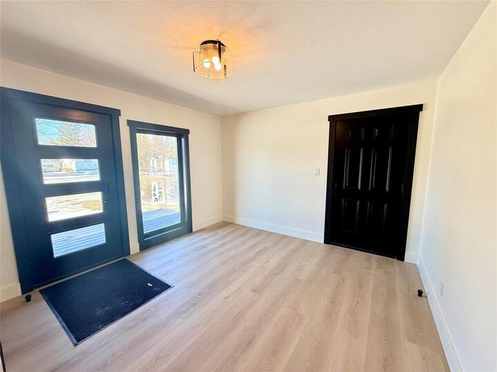Property Photo: 322 Broadway Street MB R0M 0M0