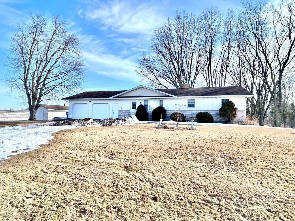 Property Photo:  226041 County Road S  WI 54448 