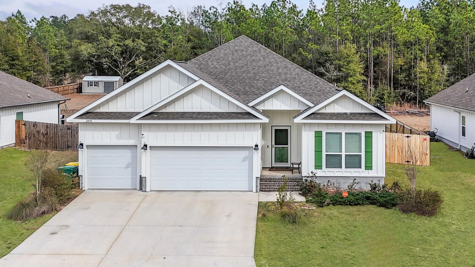 Property Photo:  2456 Dakota Way  FL 32536 