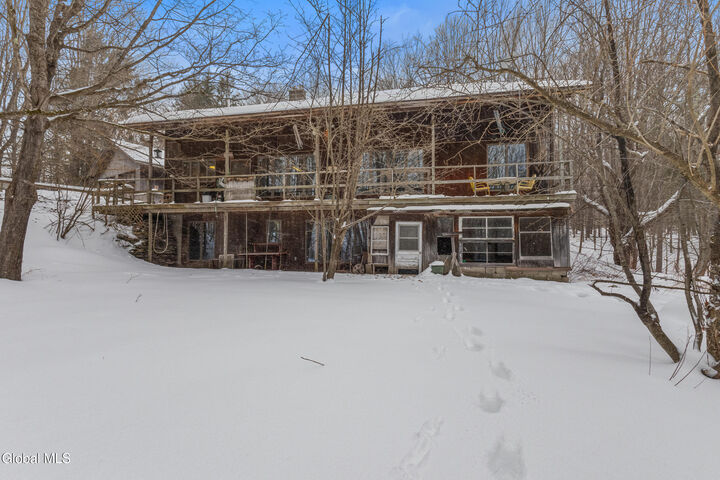 Property Photo:  216 Smith Road  NY 12167 