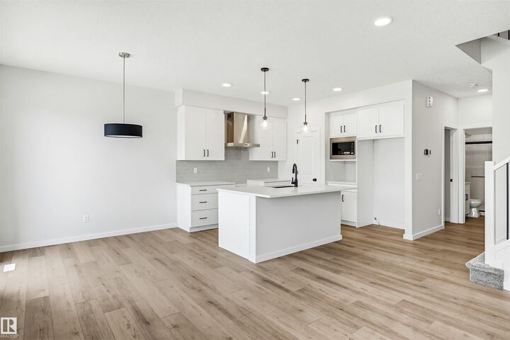 Property Photo:  17351 3 Street NW  AB T5Y 4G7 