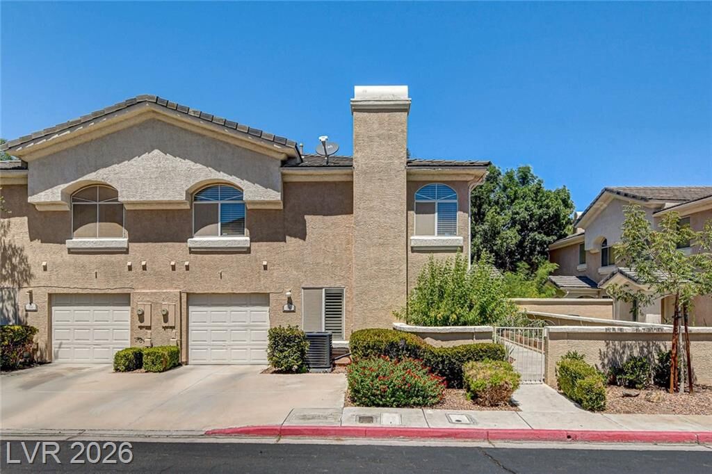 Property Photo: 916 Twinkling Sky Avenue NV 89015