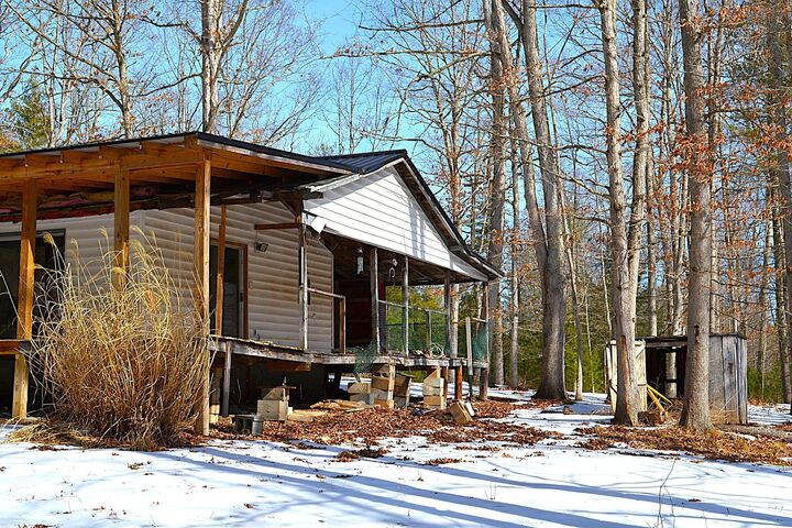 Property Photo: 7649/7671 Moncove Lake Rd WV 24941