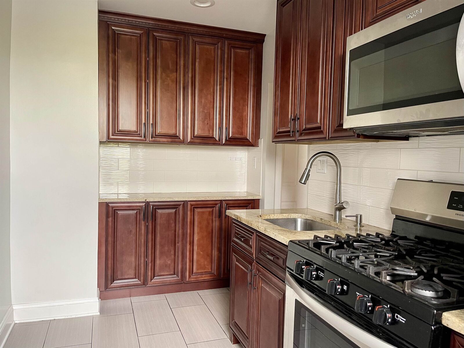 Property Photo: 100 Prospect St 304 NJ 07307