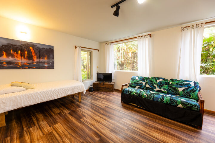 Property Photo: 11-3828 2nd St HI 96785