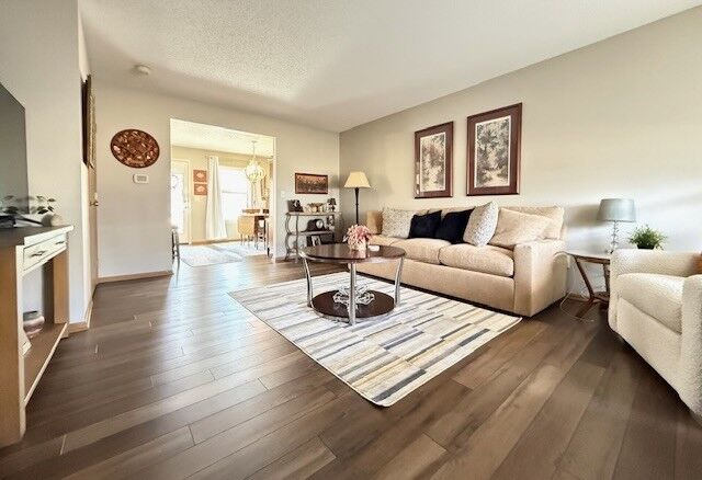 Property Photo:  324 NW Georgetown Boulevard  IA 50023 