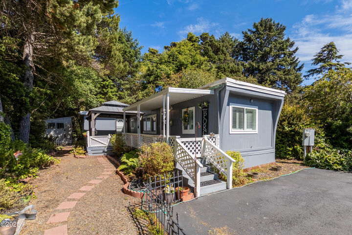 Property Photo: 4875 N Hwy 101 92 OR 97341