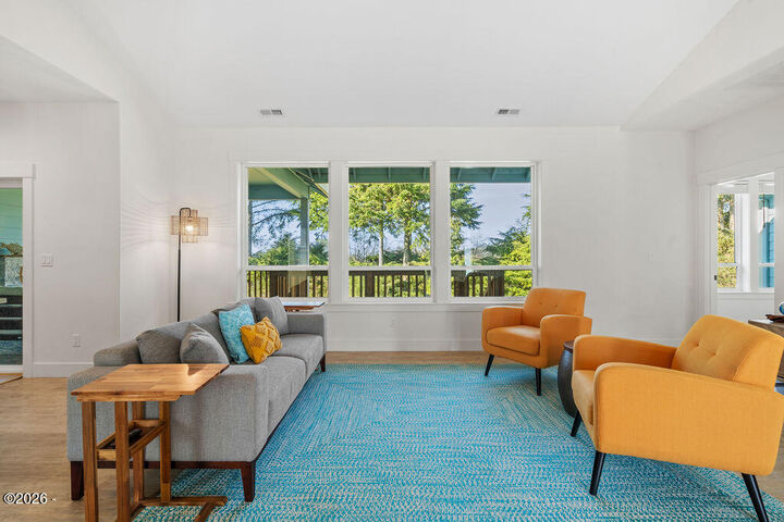 Property Photo:  34815 Lahaina Loop Road  OR 97135 