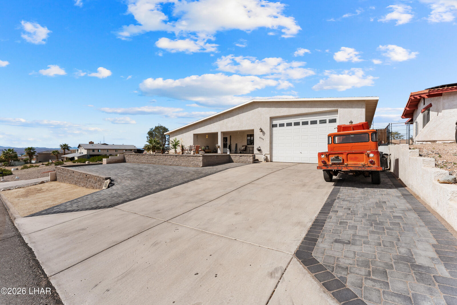 Property Photo:  2555 Tradewind Dr  AZ 86403 