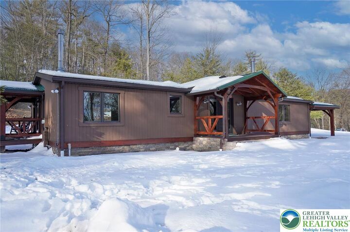 Property Photo:  371 Green Tree Drive  PA 17922 