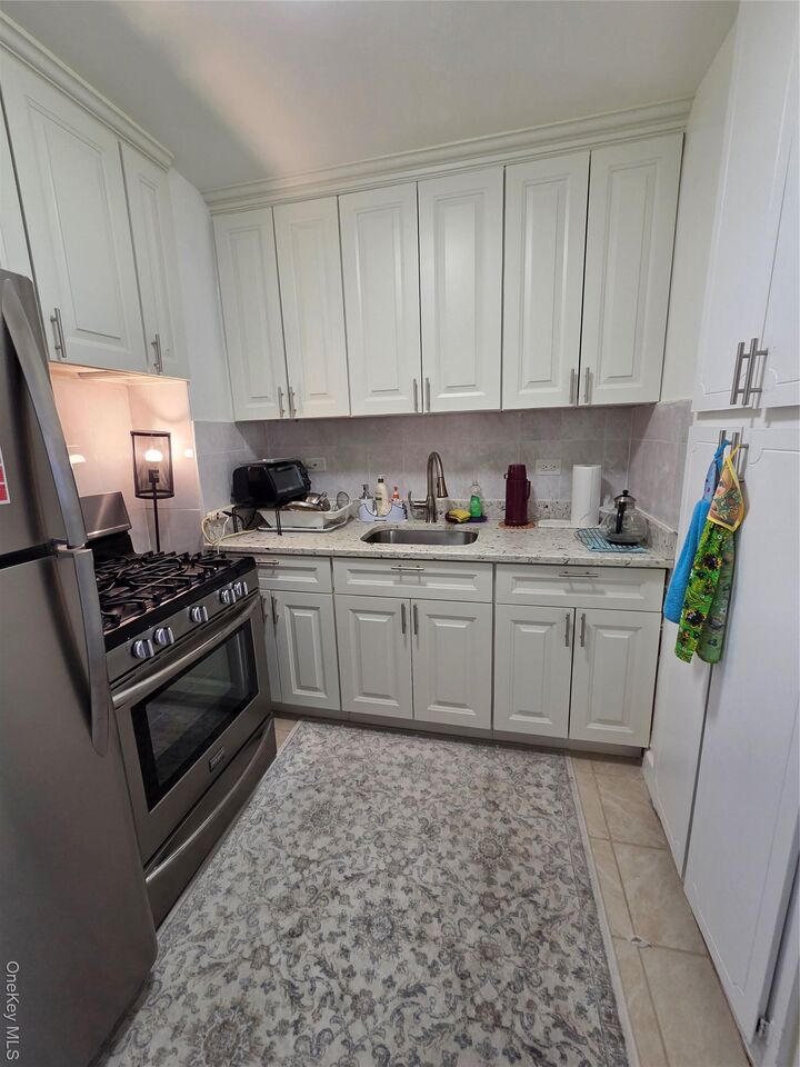 Property Photo:  18-15 215th Street 6 A  NY 11360 