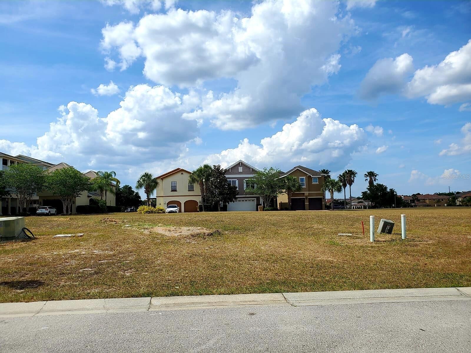 Property Photo:  7813 Loxahatchee Court  FL 34747 