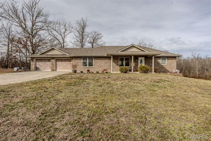 Property Photo:  27155 Hidden Acres Lane  MO 65536 