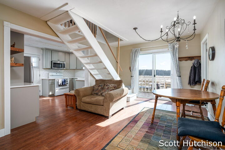 Property Photo:  1300 E Coral Road  MI 48829 