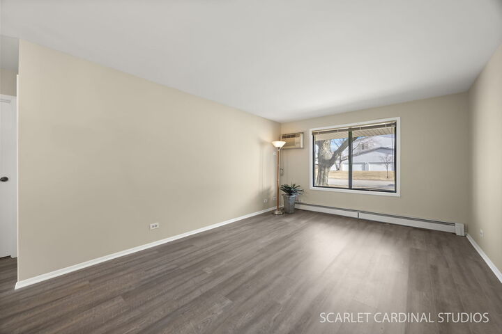 Property Photo:  465 Echo Lane 2  IL 60504 