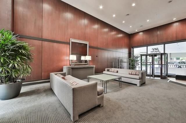 Property Photo:  5100 N Marine Drive 17C  IL 60640 