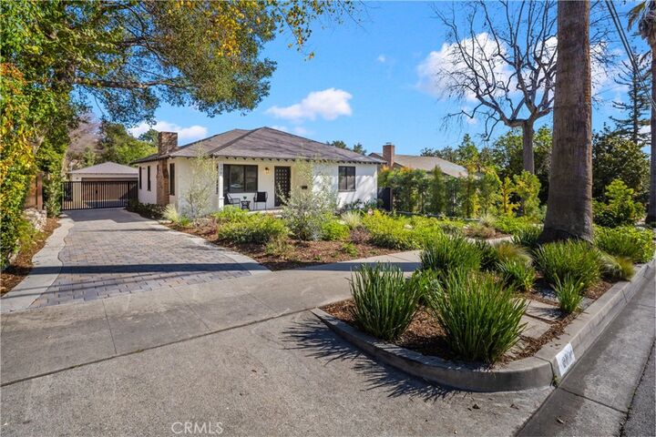 Property Photo: 230 N Sunnyside Avenue CA 91024