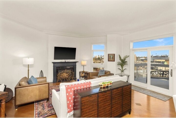 Property Photo:  110 31st Ave N 303  TN 37203 