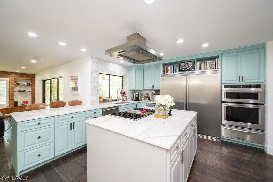 Property Photo:  1905 Imperial Golf Course Boulevard  FL 34110 