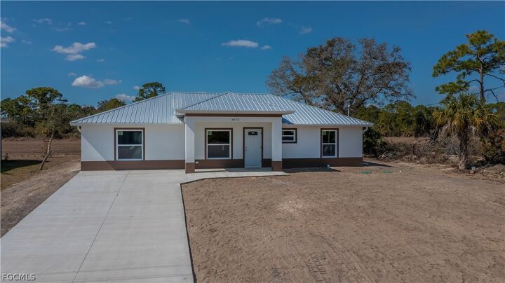 Property Photo:  6073 Kumquat Circle  FL 33935 