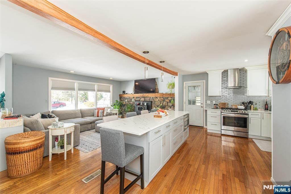 Property Photo:  38 Fremont Terrace  NJ 07438 