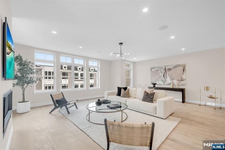 Property Photo:  188 Broadway 1  NJ 07677 