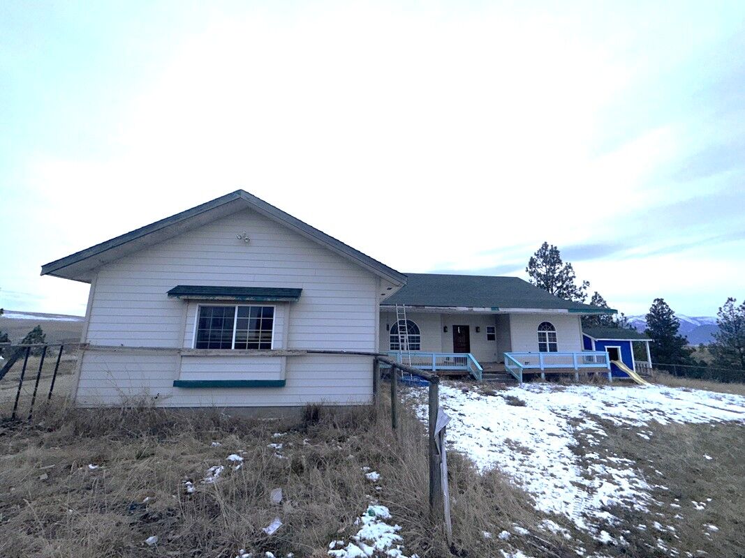 Property Photo:  2155 S Sunset Bench Road  MT 59870 
