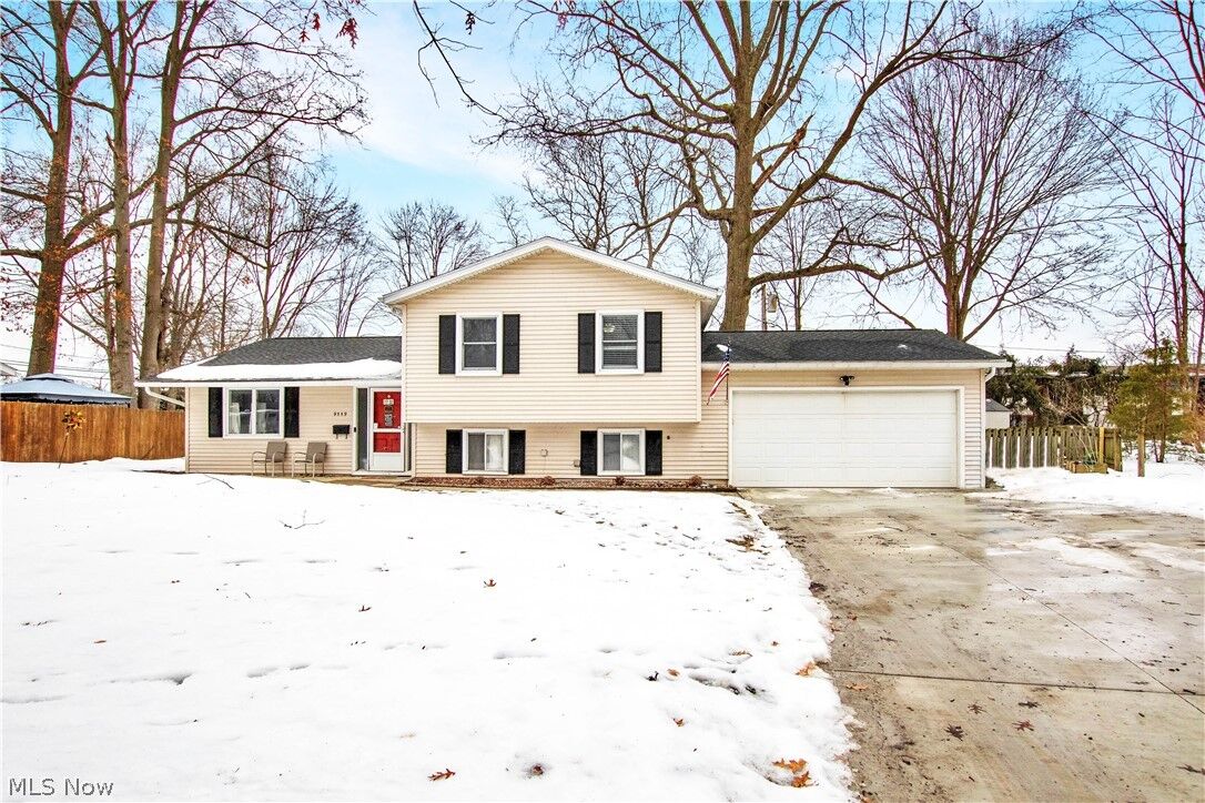 Property Photo:  9559 Driftwood Drive  OH 44138 