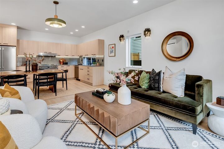 Property Photo:  4405 S Holly Street  WA 98118 