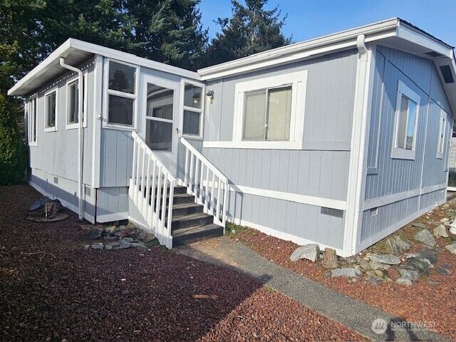 Property Photo:  1427  100th Street 75  WA 98204 