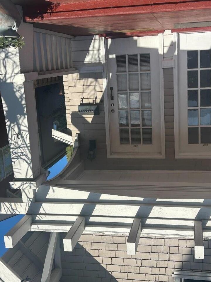 Property Photo:  101 South Delaware Street 101  CA 94401 