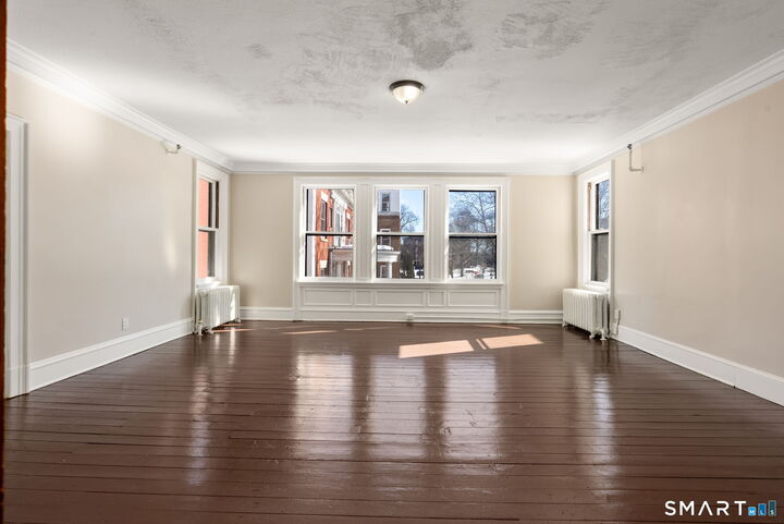 Property Photo:  360 Farmington Avenue 4  CT 06105 