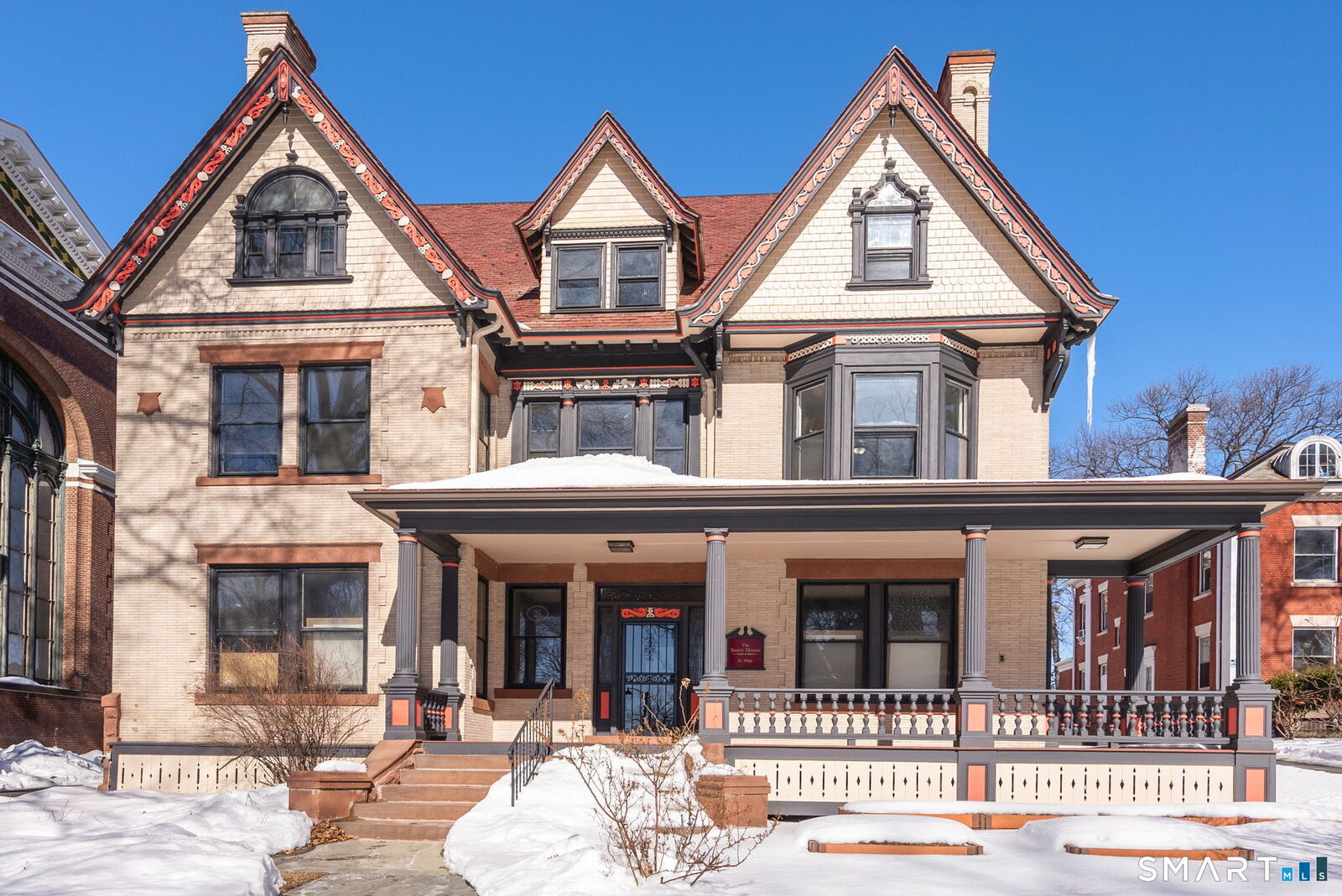 Property Photo:  360 Farmington Avenue 1  CT 06105 