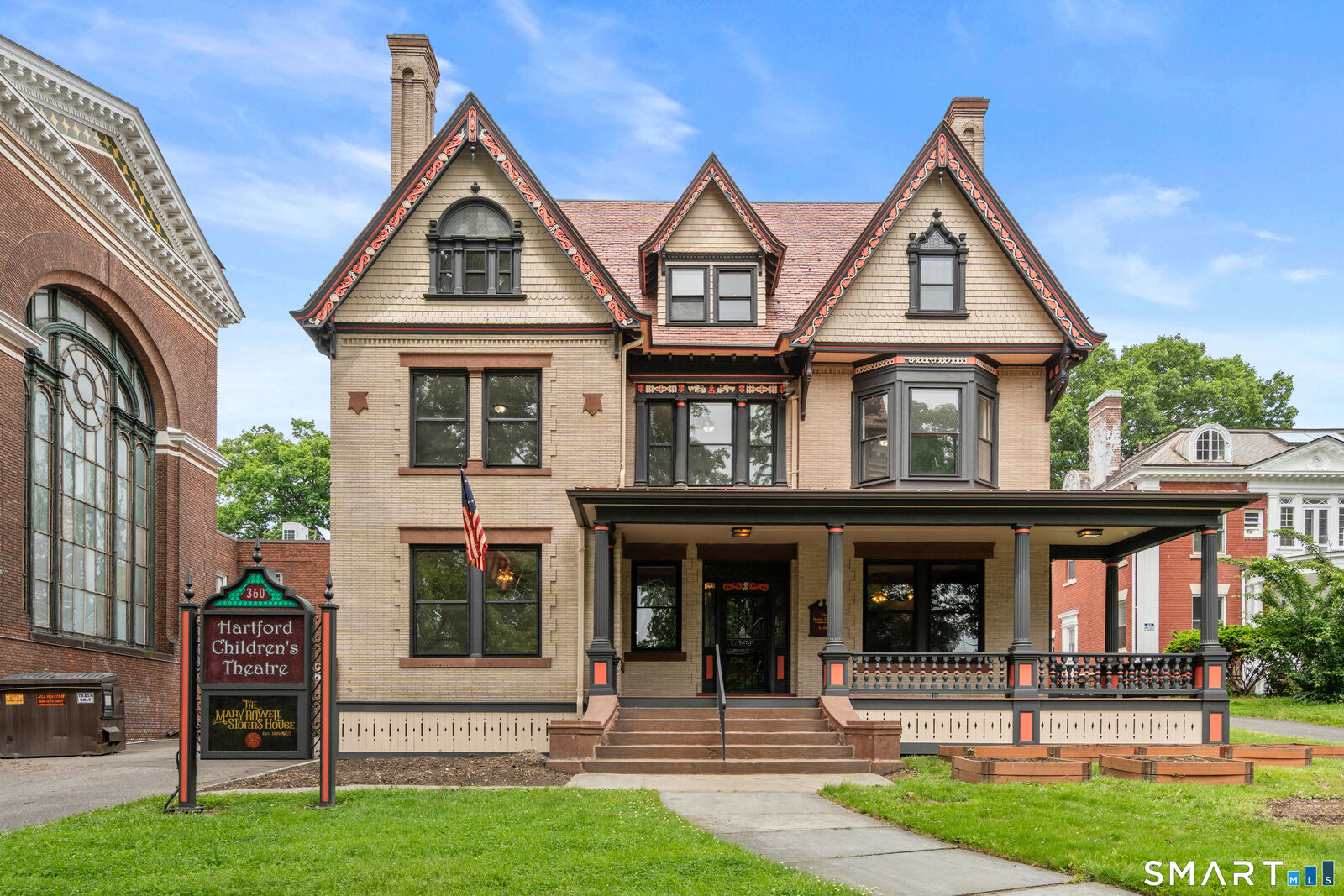 Property Photo:  360 Farmington Avenue 1  CT 06105 