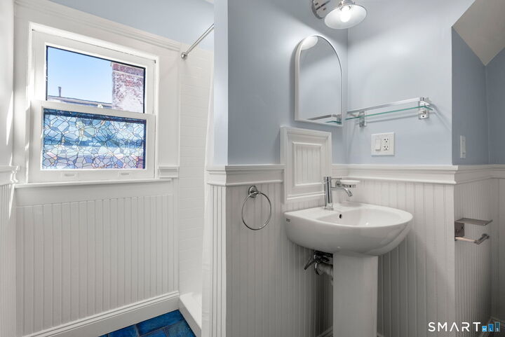 Property Photo:  360 Farmington Avenue 14  CT 06105 