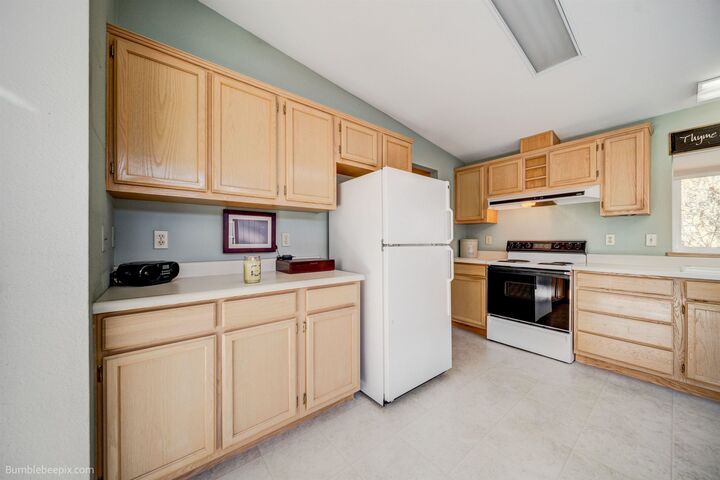 Property Photo:  3103 E Vicksburg Ln  WA 99021 