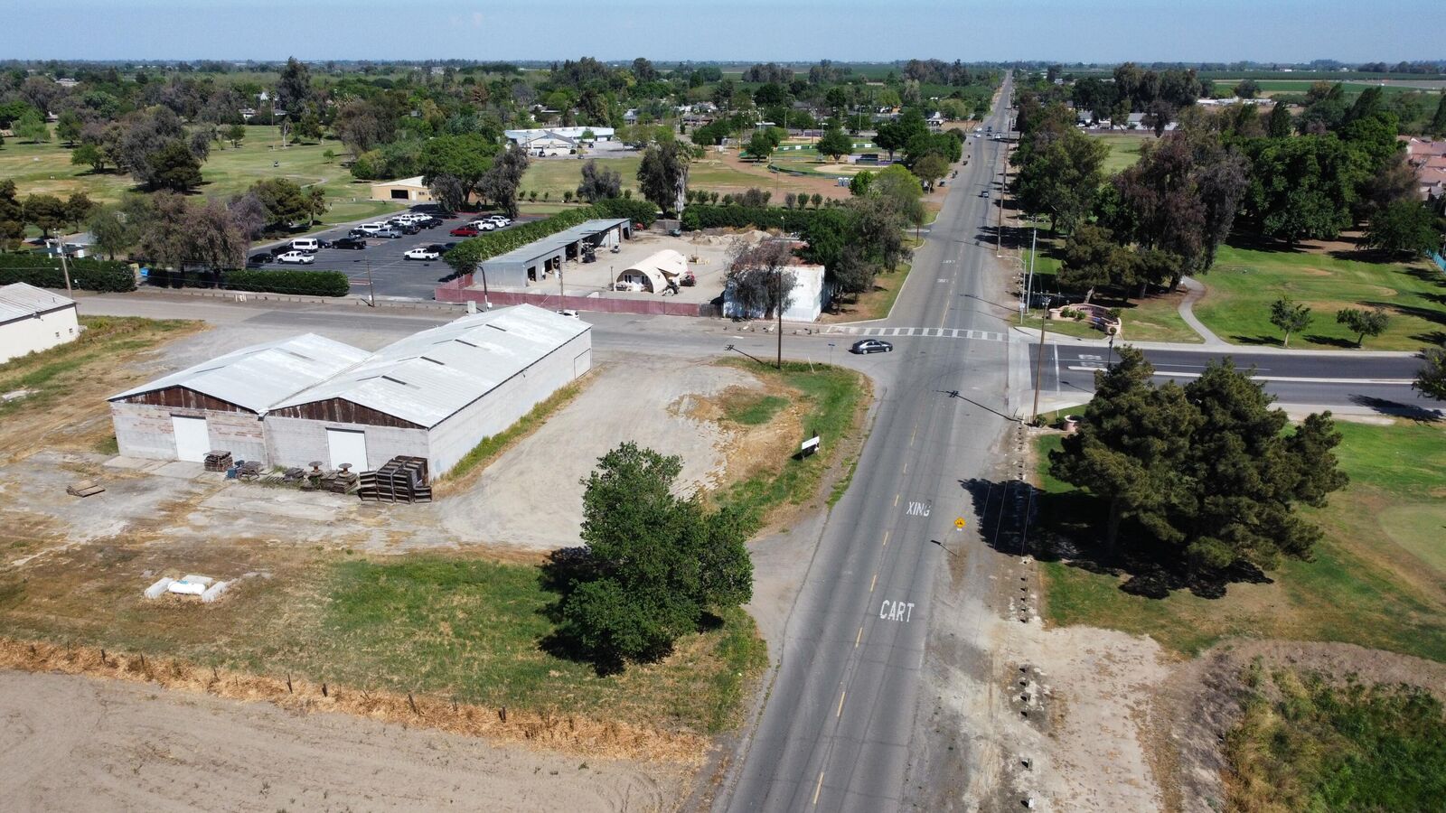 Property Photo: 898 Champion Street CA 93245