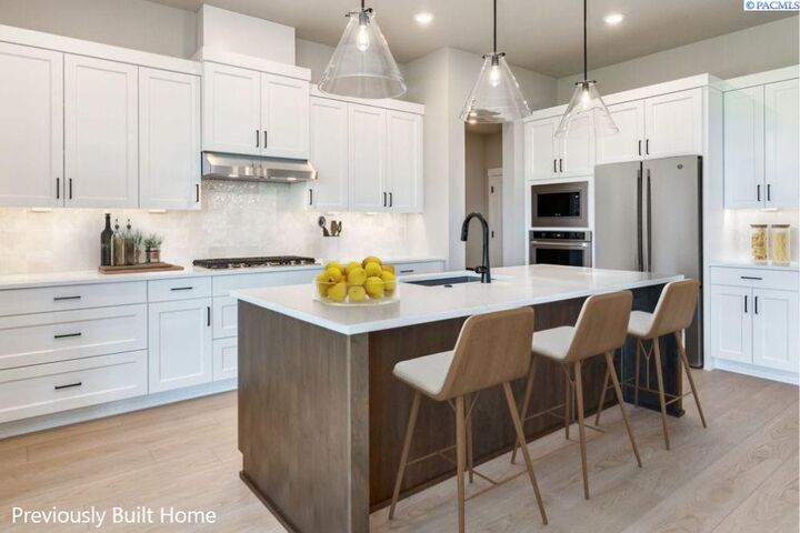 Property Photo:  5709 Flathead Ave.  WA 99301 