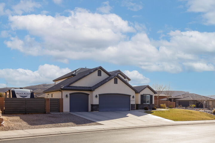 Property Photo:  6297 S Awestruck Way  UT 84790 