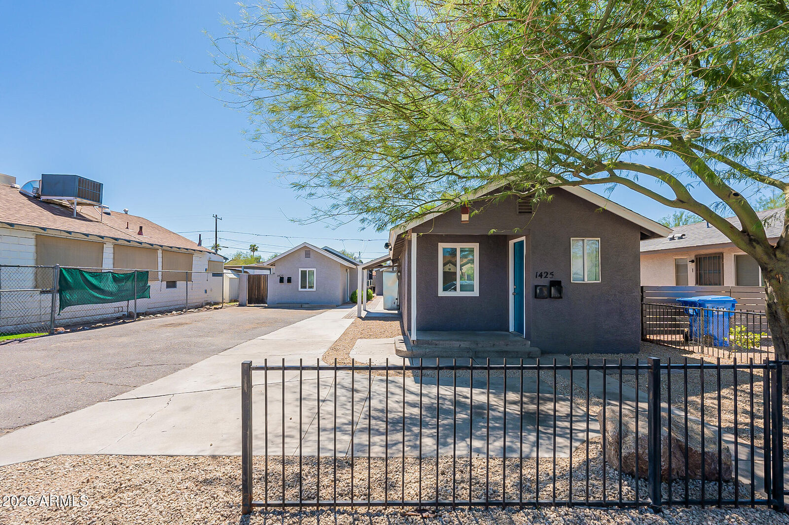Property Photo: 1425 E Roosevelt Street AZ 85006